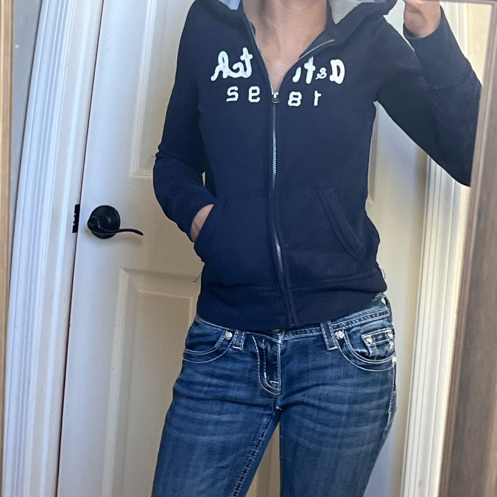 Abercrombie & Fitch Dark Blue Women's Zip-Up Jacket